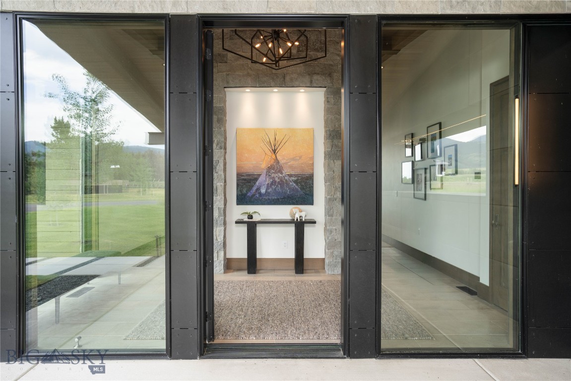 240 Horsetail Road