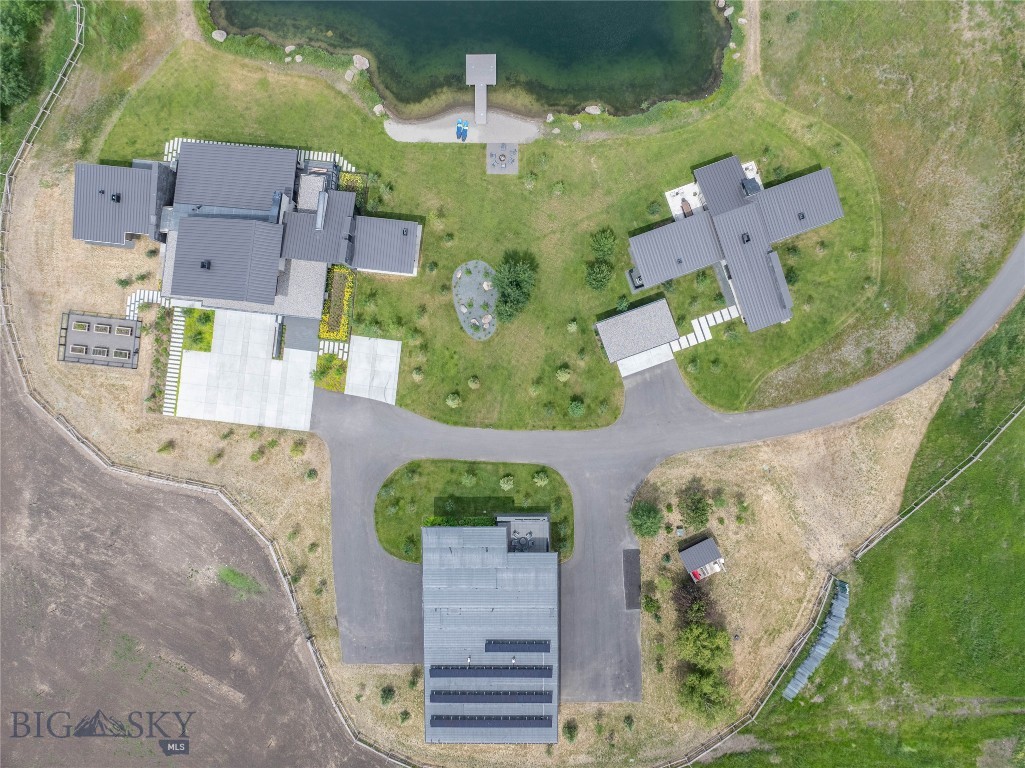 240 Horsetail Road