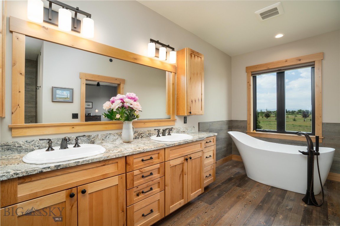 359 Prairie Glen Way