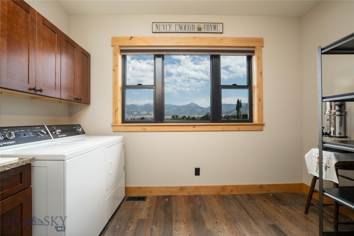 359 Prairie Glen Way