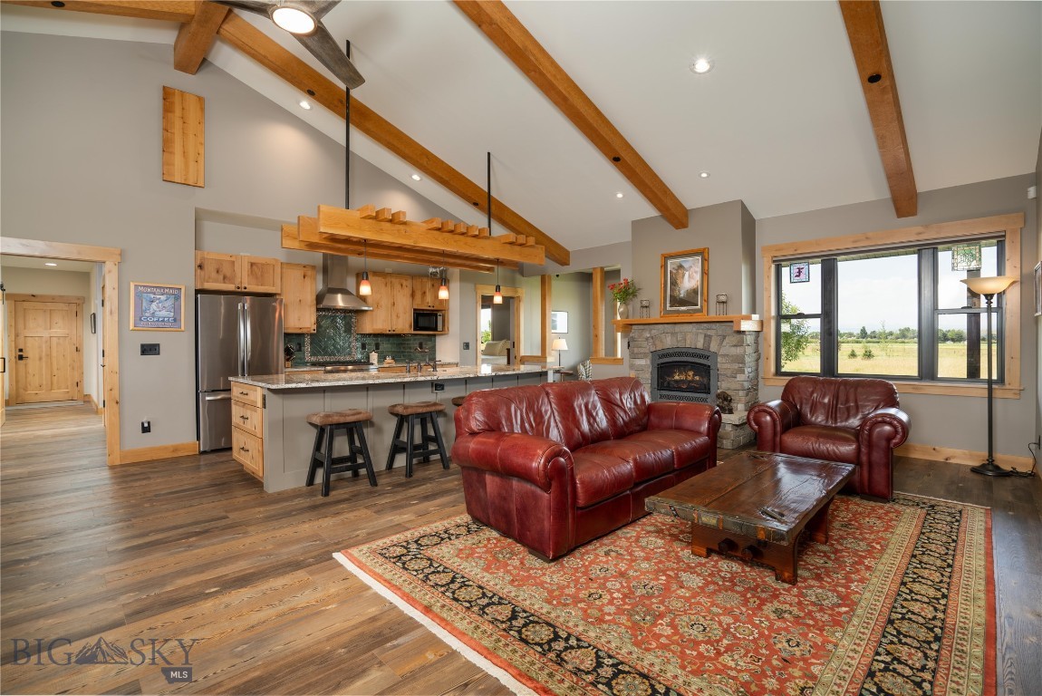 359 Prairie Glen Way