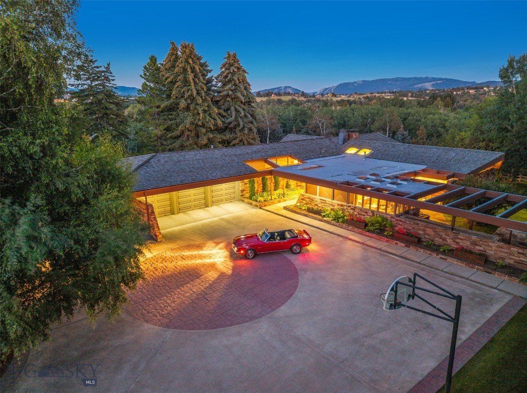 2516 Spring Creek Drive