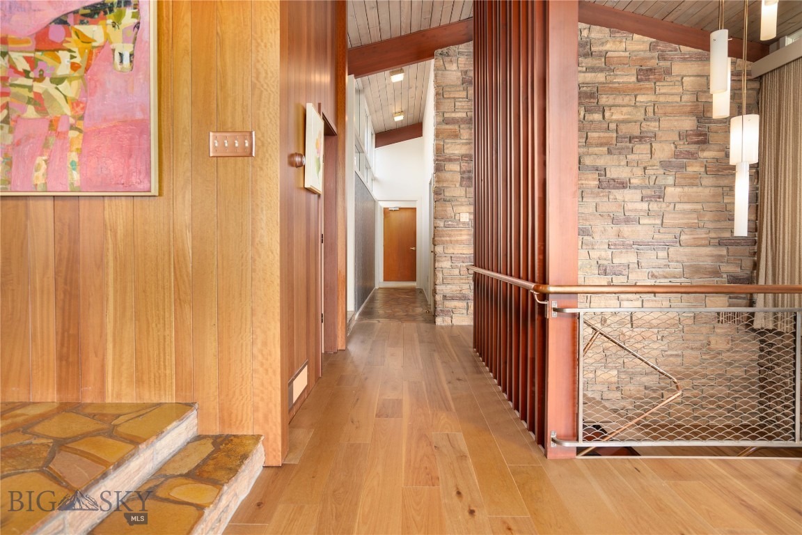 2516 Spring Creek Drive