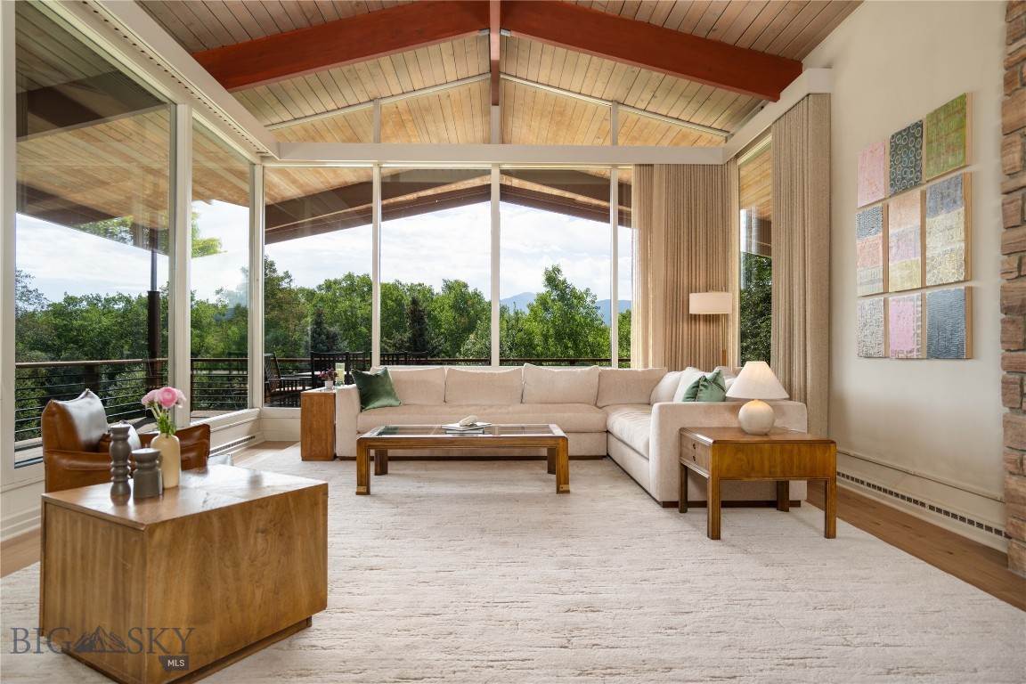 2516 Spring Creek Drive