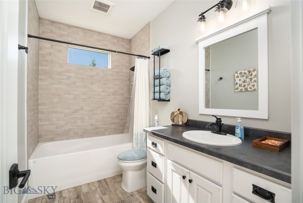 4533 Linney Road 4565 + 4501