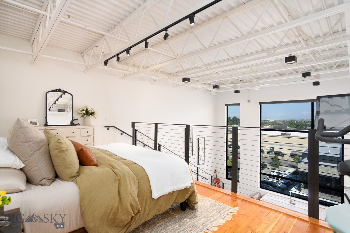 515 W Aspen 320