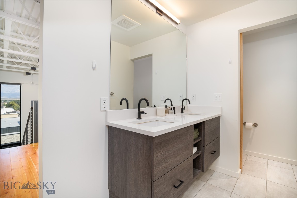 515 W Aspen 320