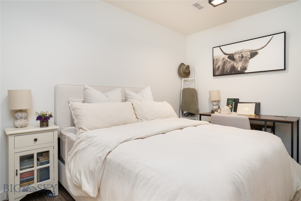 515 W Aspen 320