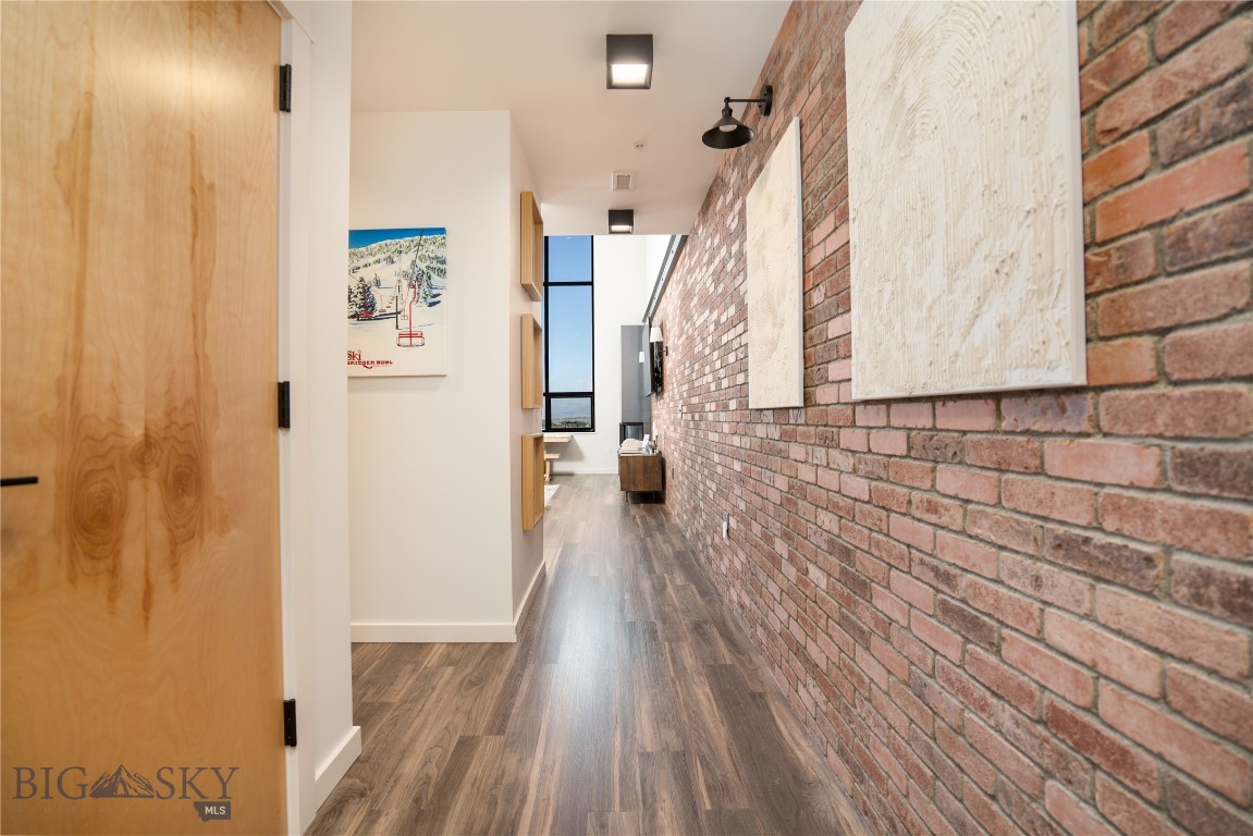 515 W Aspen 320