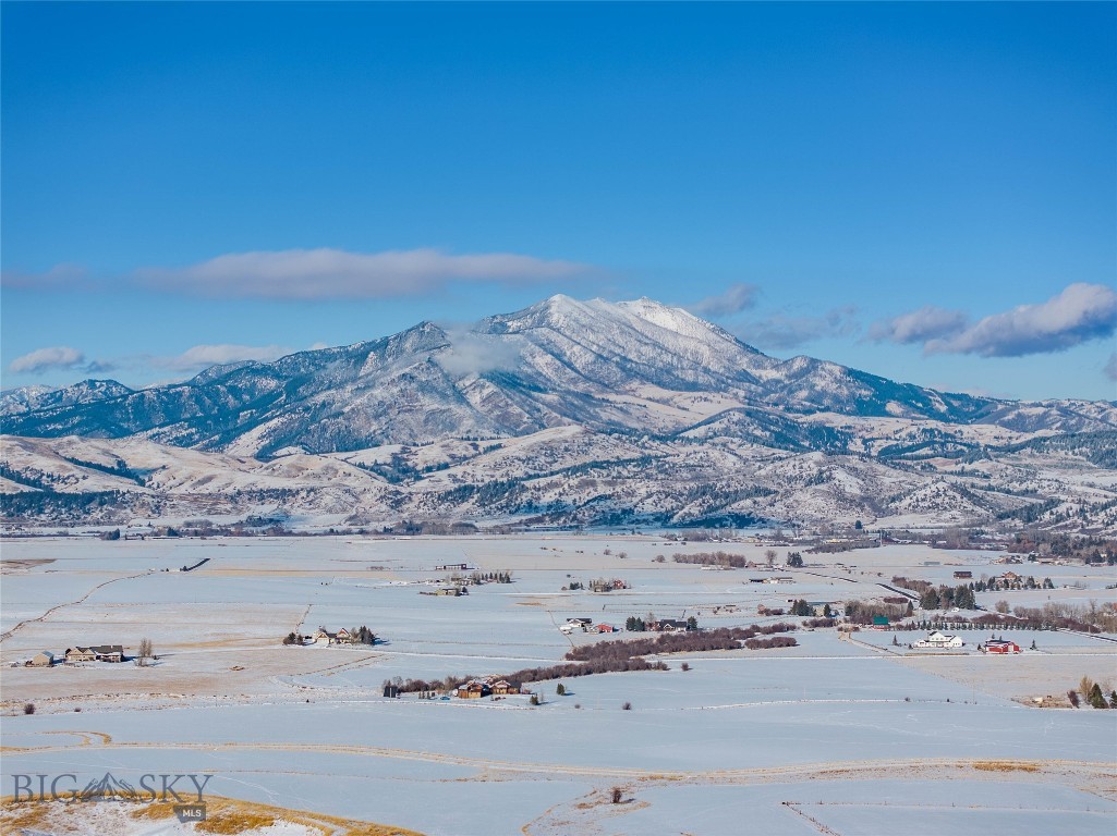 1903 Mount Ellis Lane