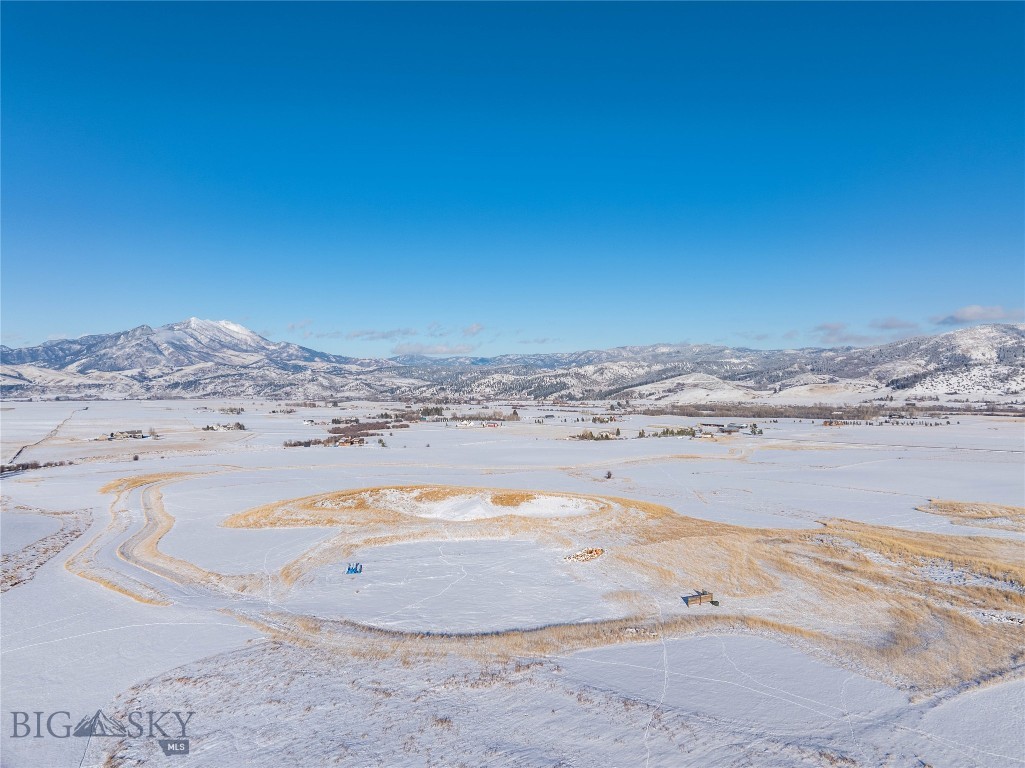 1903 Mount Ellis Lane