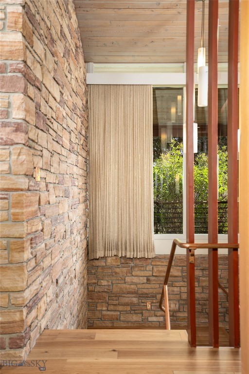 2516 Spring Creek Drive