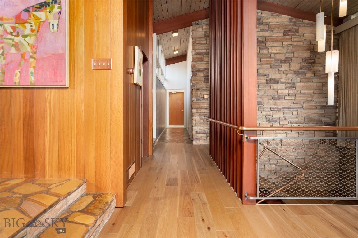 2516 Spring Creek Drive