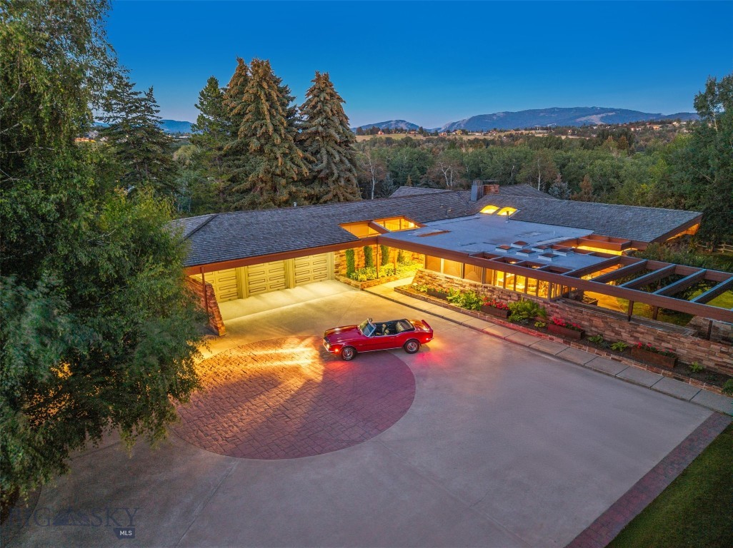 2516 Spring Creek Drive