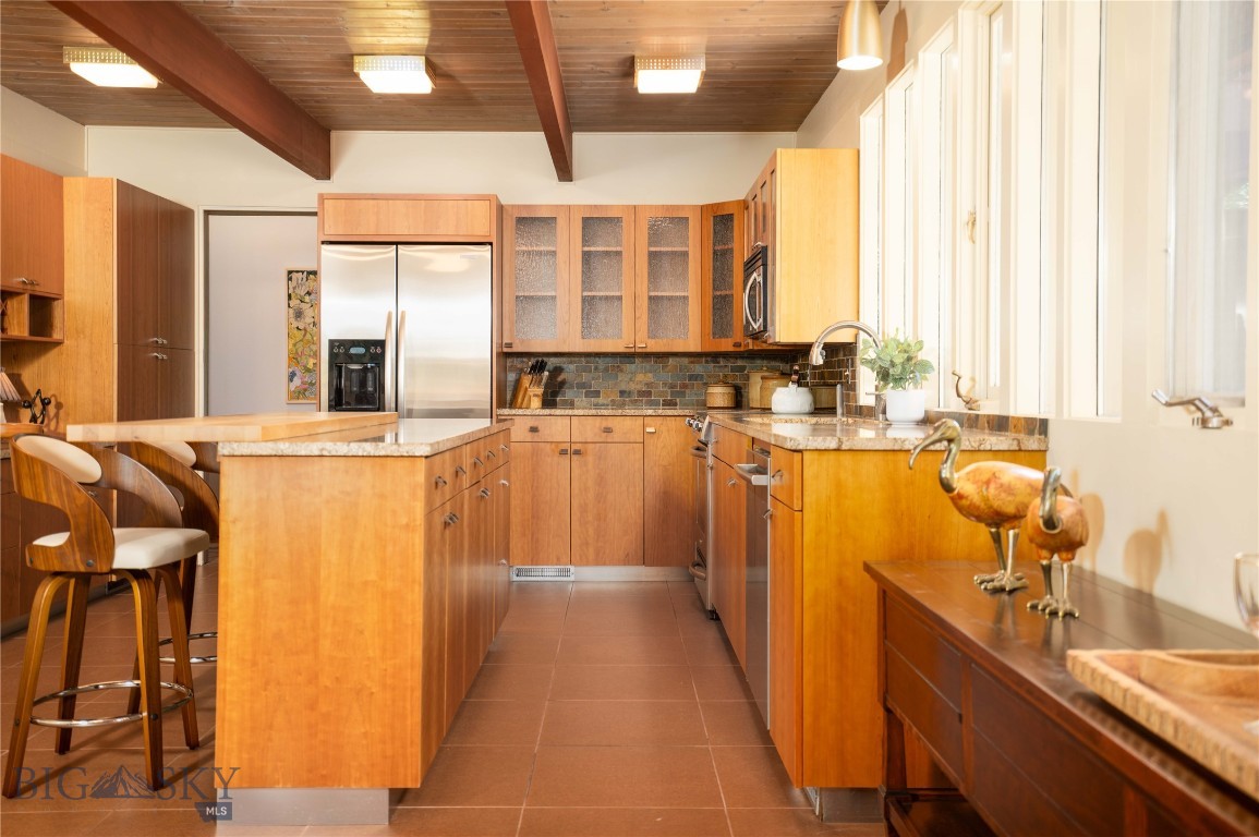 2516 Spring Creek Drive