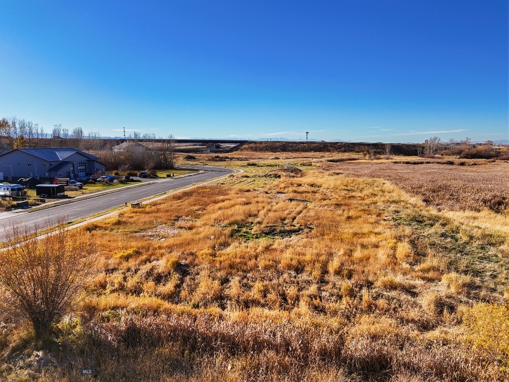 365, 369 & 375 Gallatin Park Drive