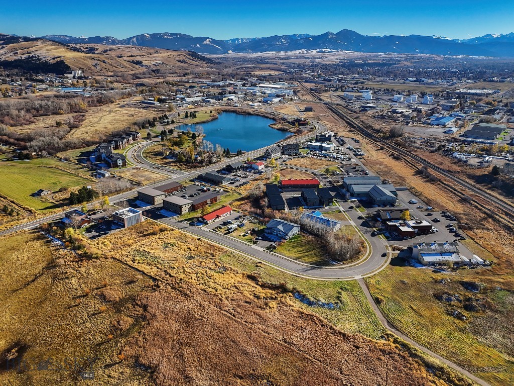 365, 369 & 375 Gallatin Park Drive