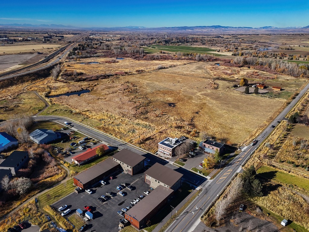 365, 369 & 375 Gallatin Park Drive