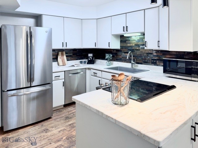 2200 W Dickerson Street 76