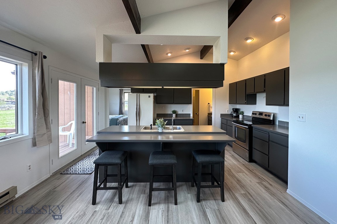 43793 Pinot Noir Loop