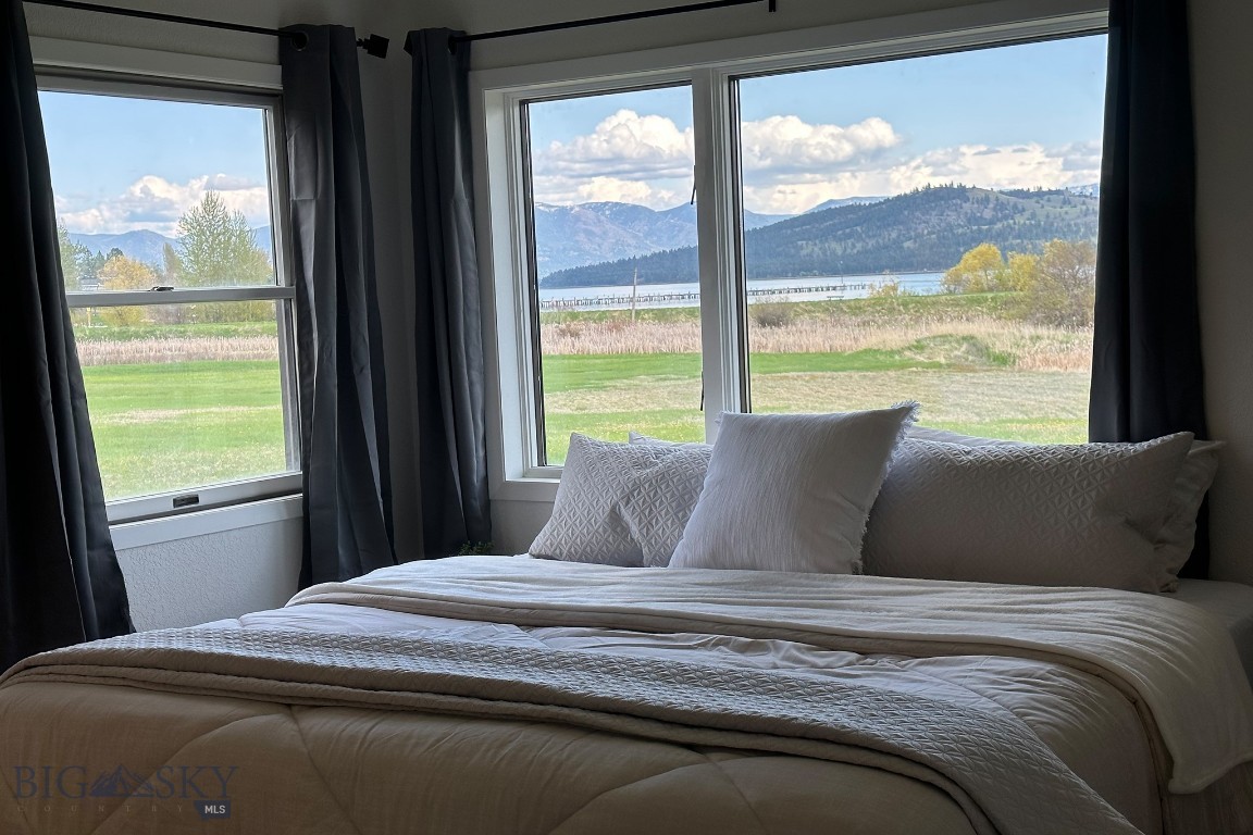 43793 Pinot Noir Loop