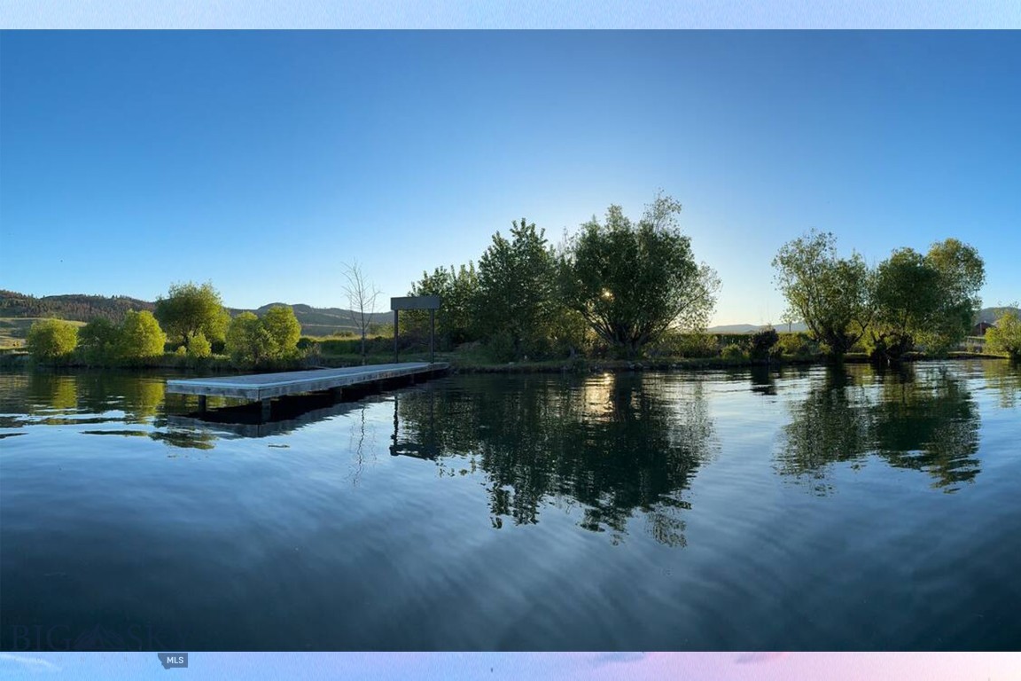 43793 Pinot Noir Loop