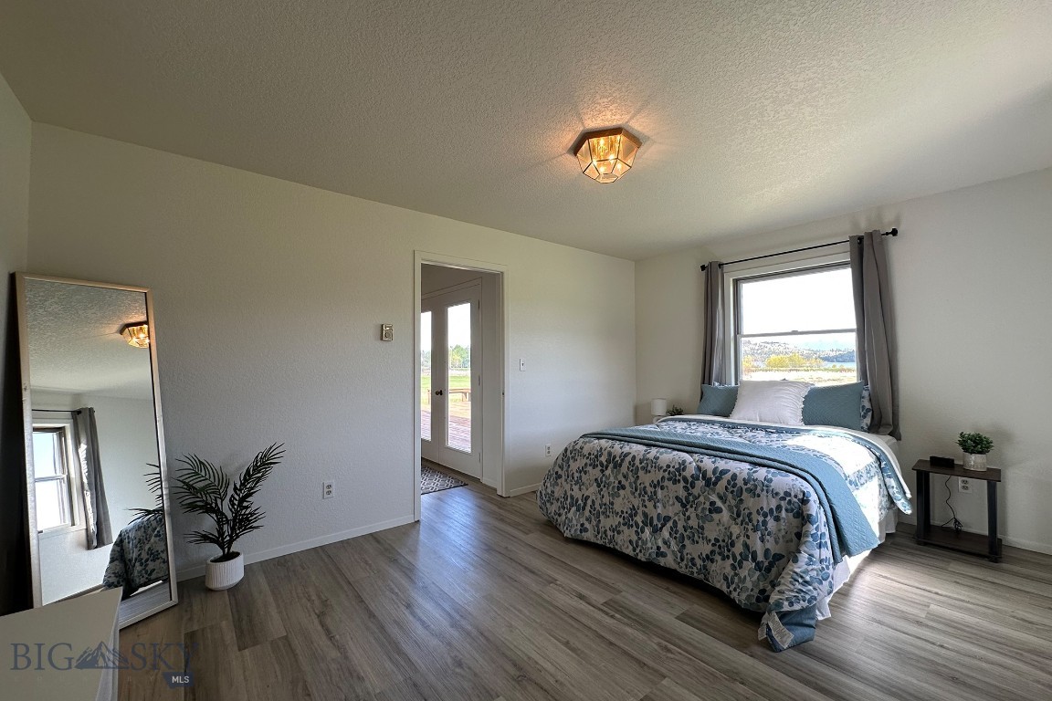 43793 Pinot Noir Loop