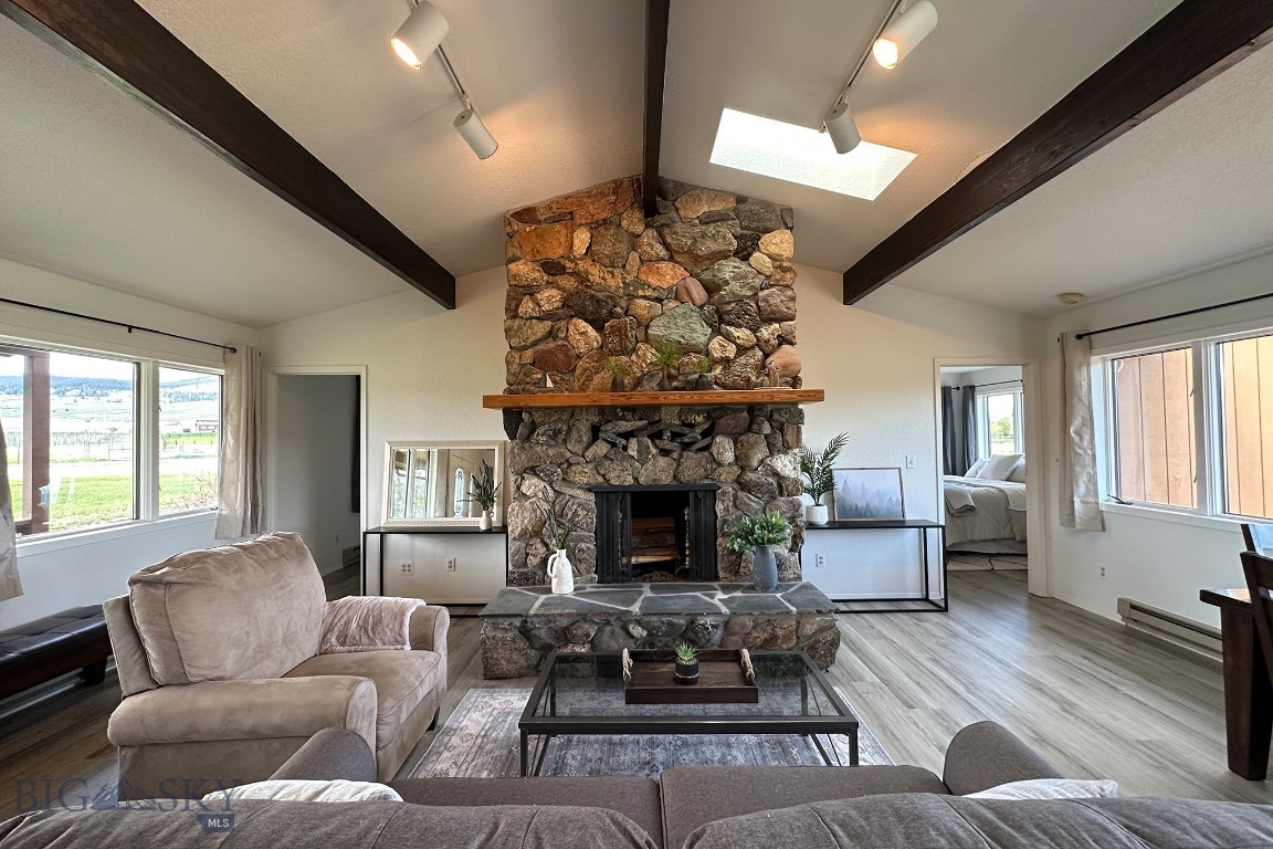 43793 Pinot Noir Loop