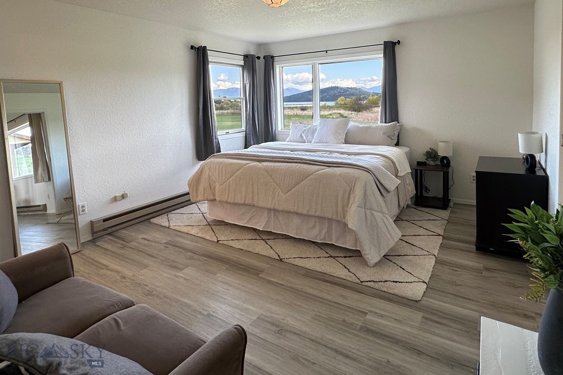 43793 Pinot Noir Loop