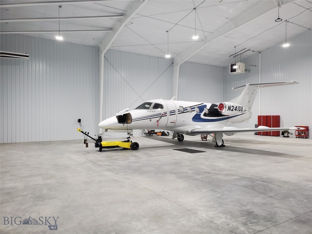 850 Gallatin Field Road Hanger SY1