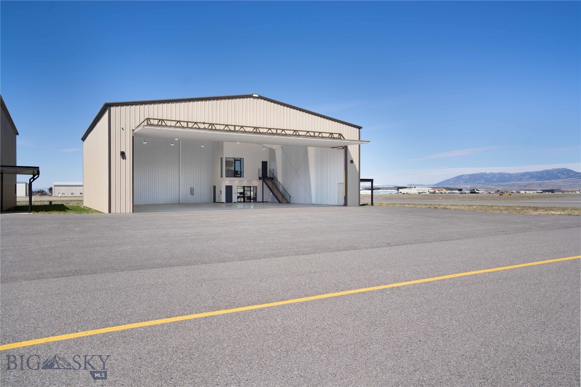 850 Gallatin Field Road Hanger SY1