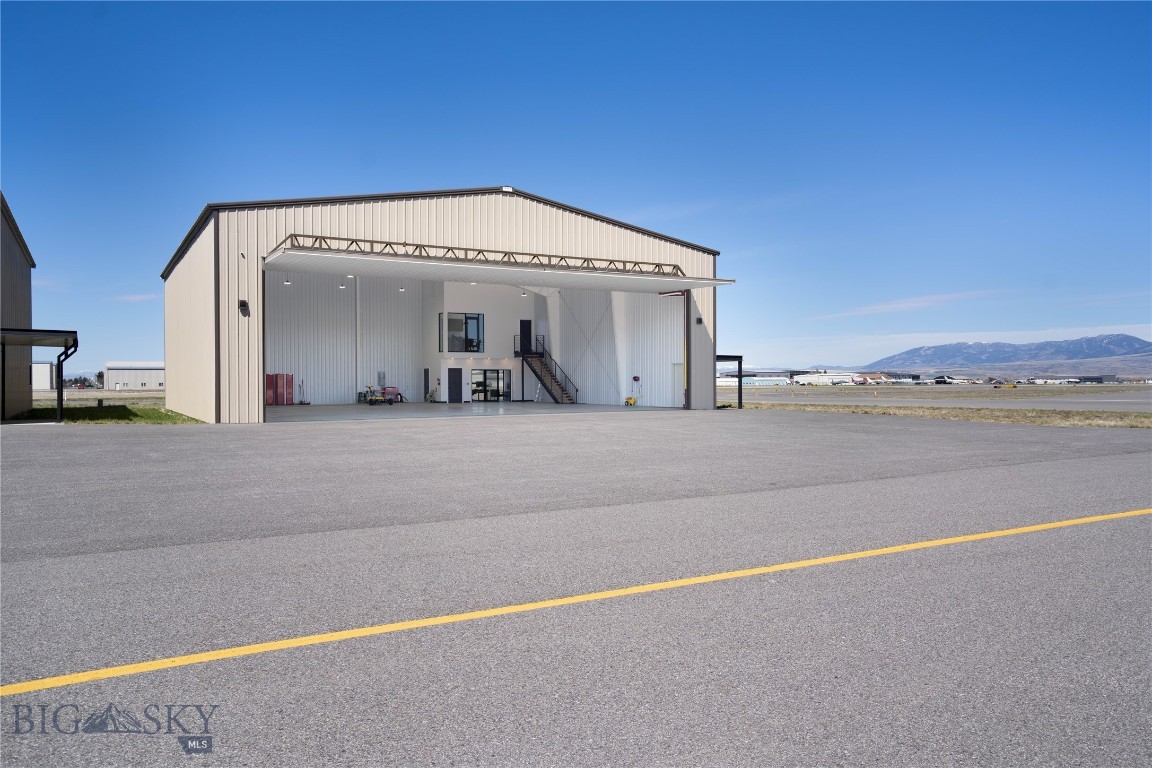 850 Gallatin Field Road Hanger SY1