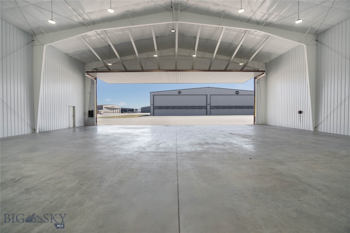 850 Gallatin Field Road Hanger SY1