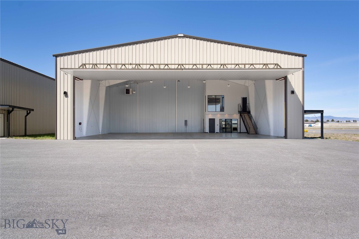 850 Gallatin Field Road Hanger SY1