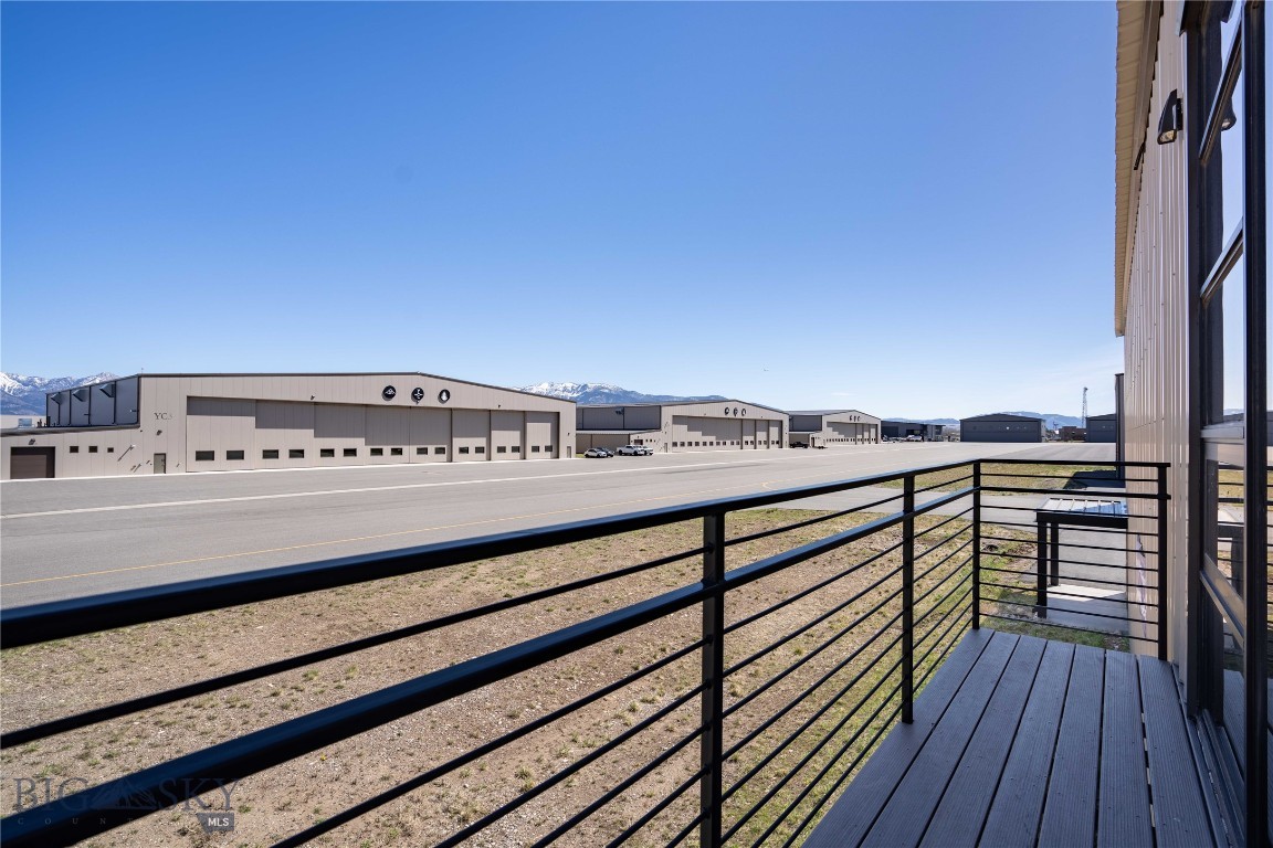 850 Gallatin Field Road Hanger SY1