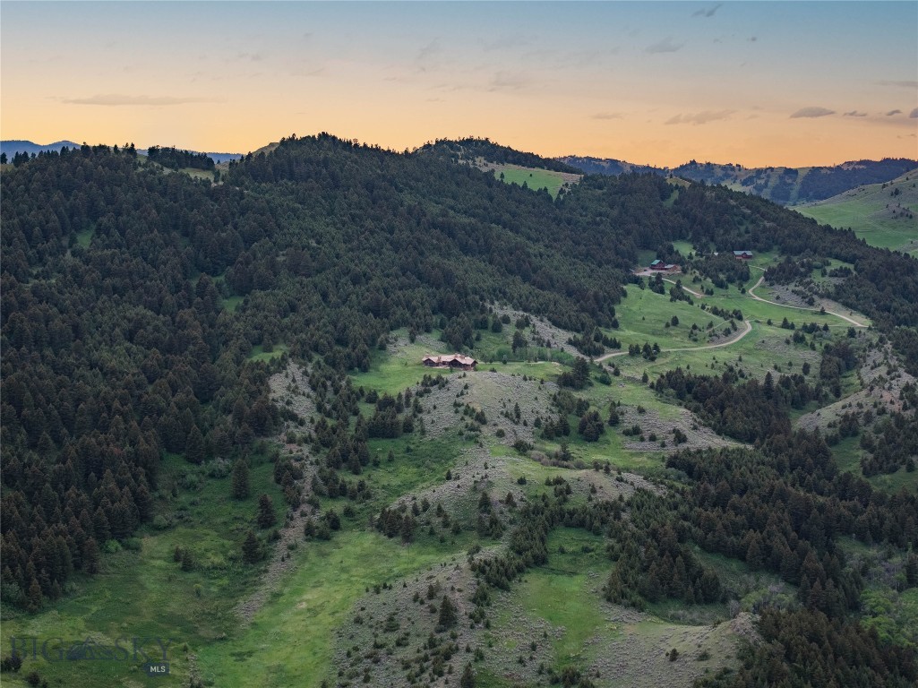 94 Skyband Trail