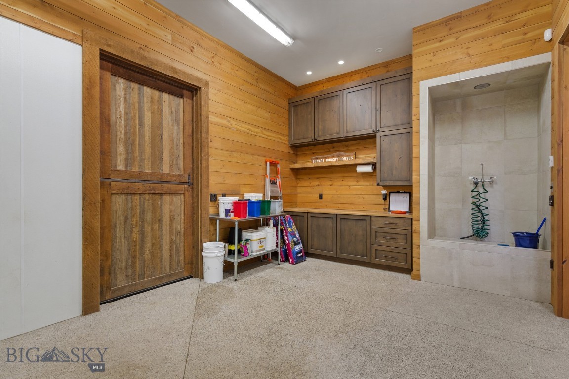 5730 Jackson Creek Road