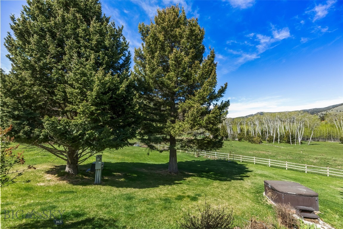 283 S Rock Creek Road