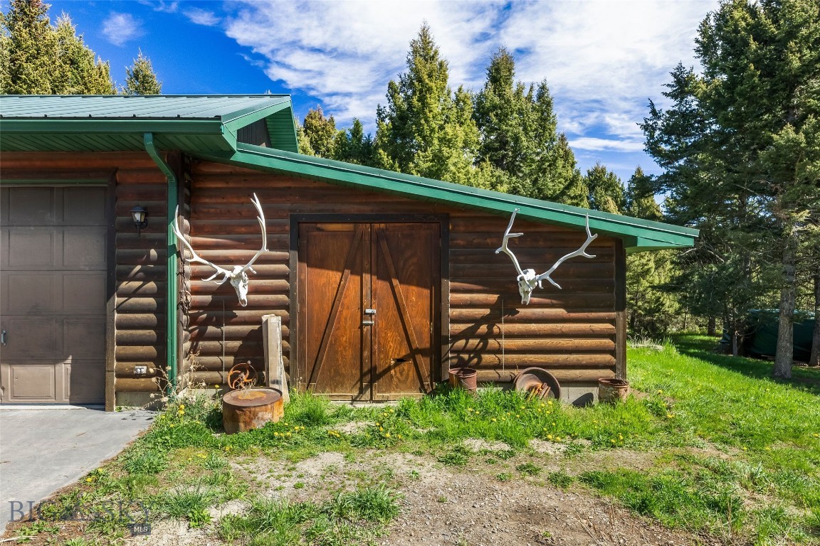 283 S Rock Creek Road
