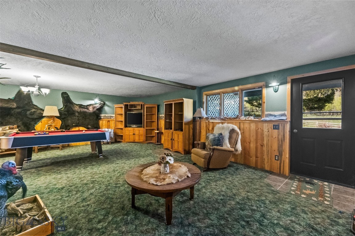 283 S Rock Creek Road