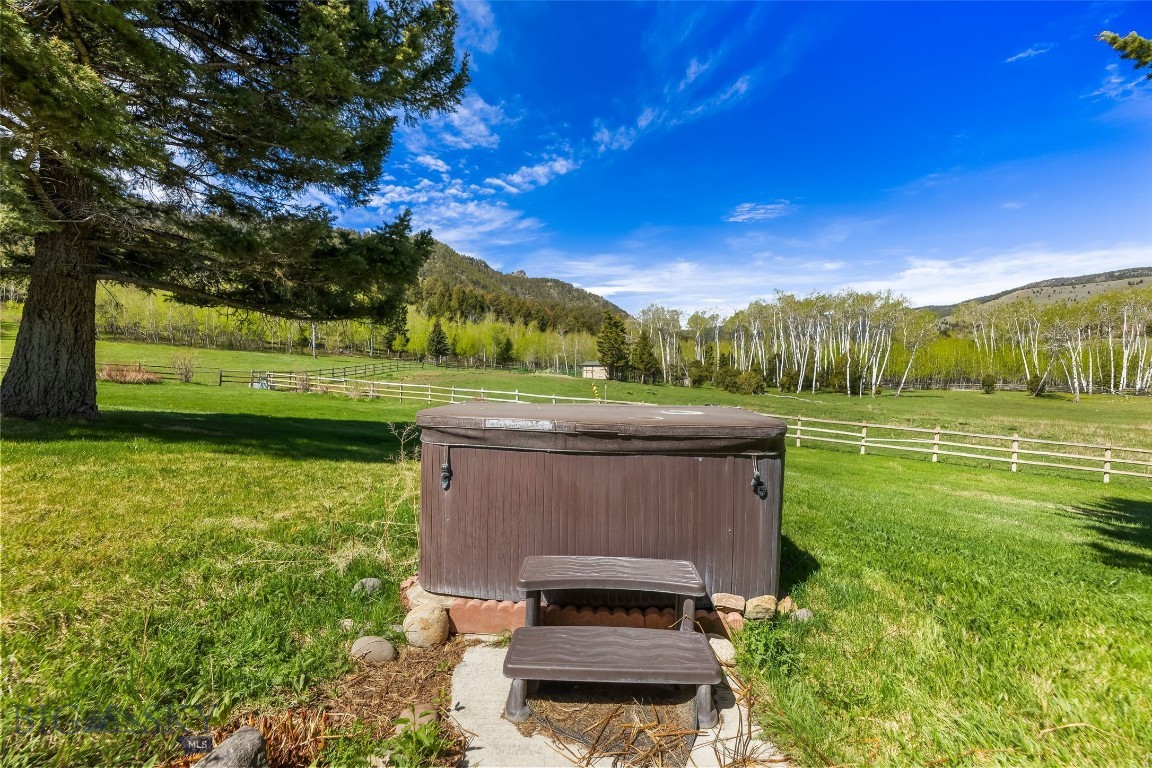 283 S Rock Creek Road