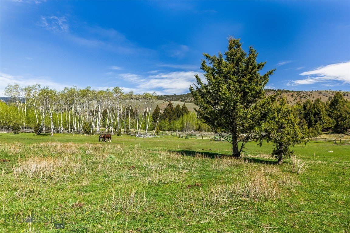 283 S Rock Creek Road