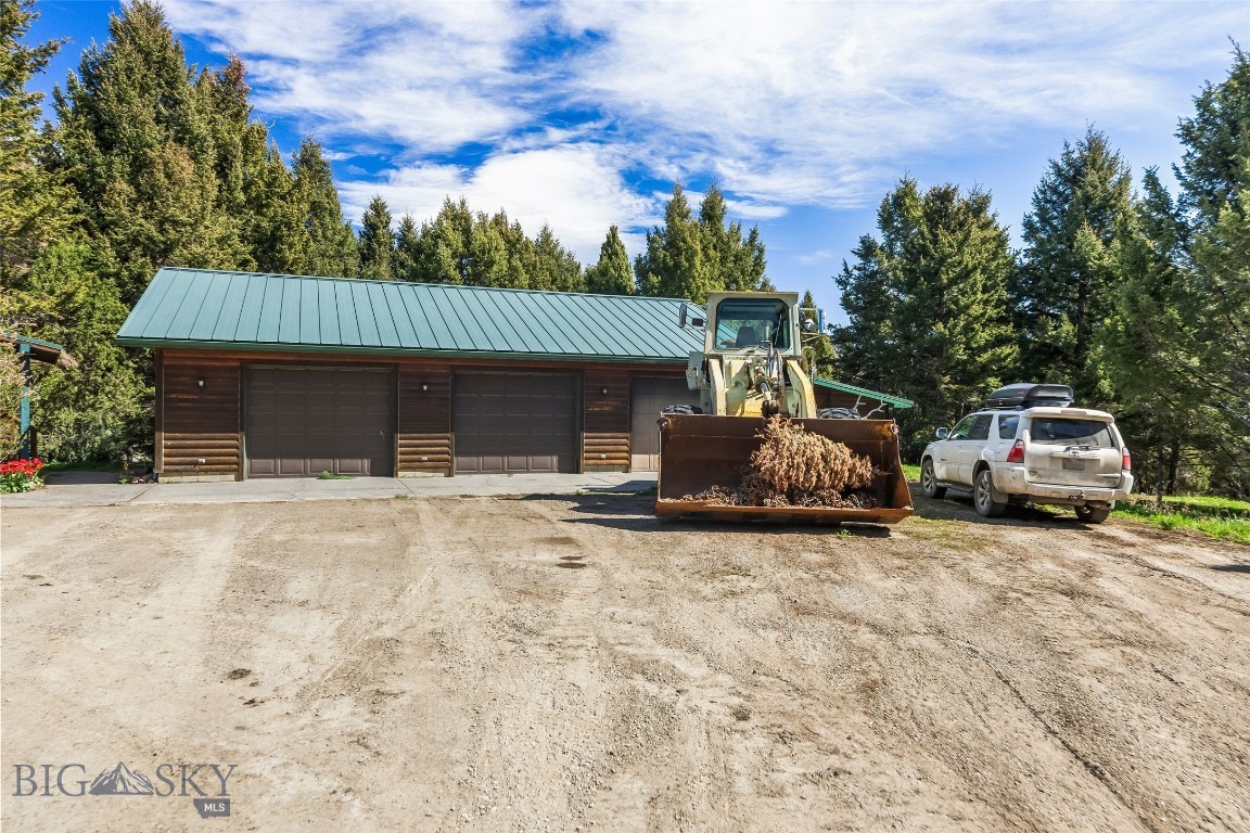 283 S Rock Creek Road