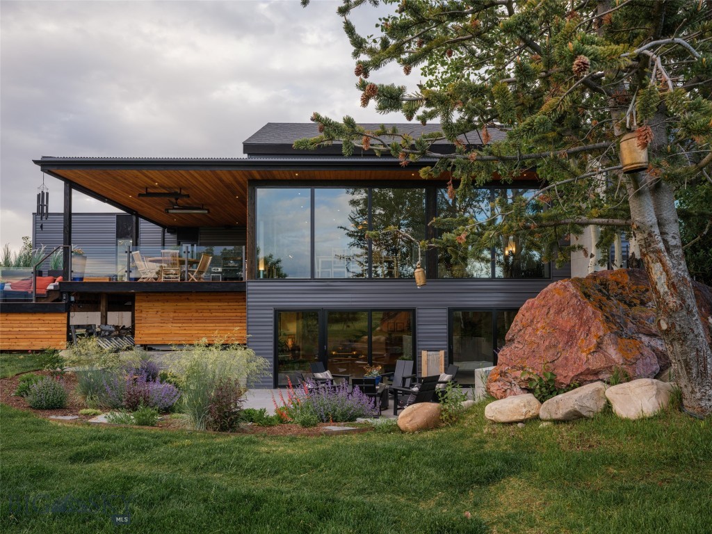 2375 Whitetail Road