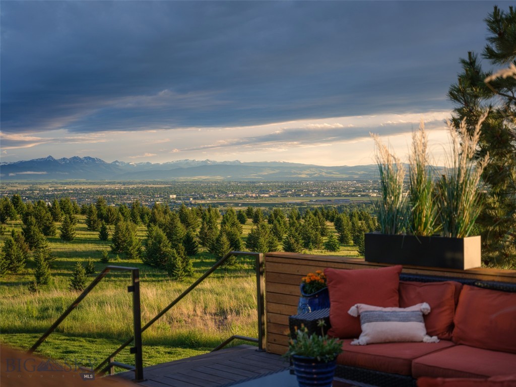 2375 Whitetail Road