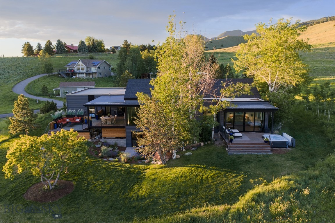 2375 Whitetail Road