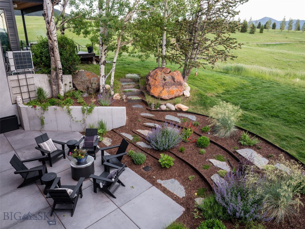 2375 Whitetail Road