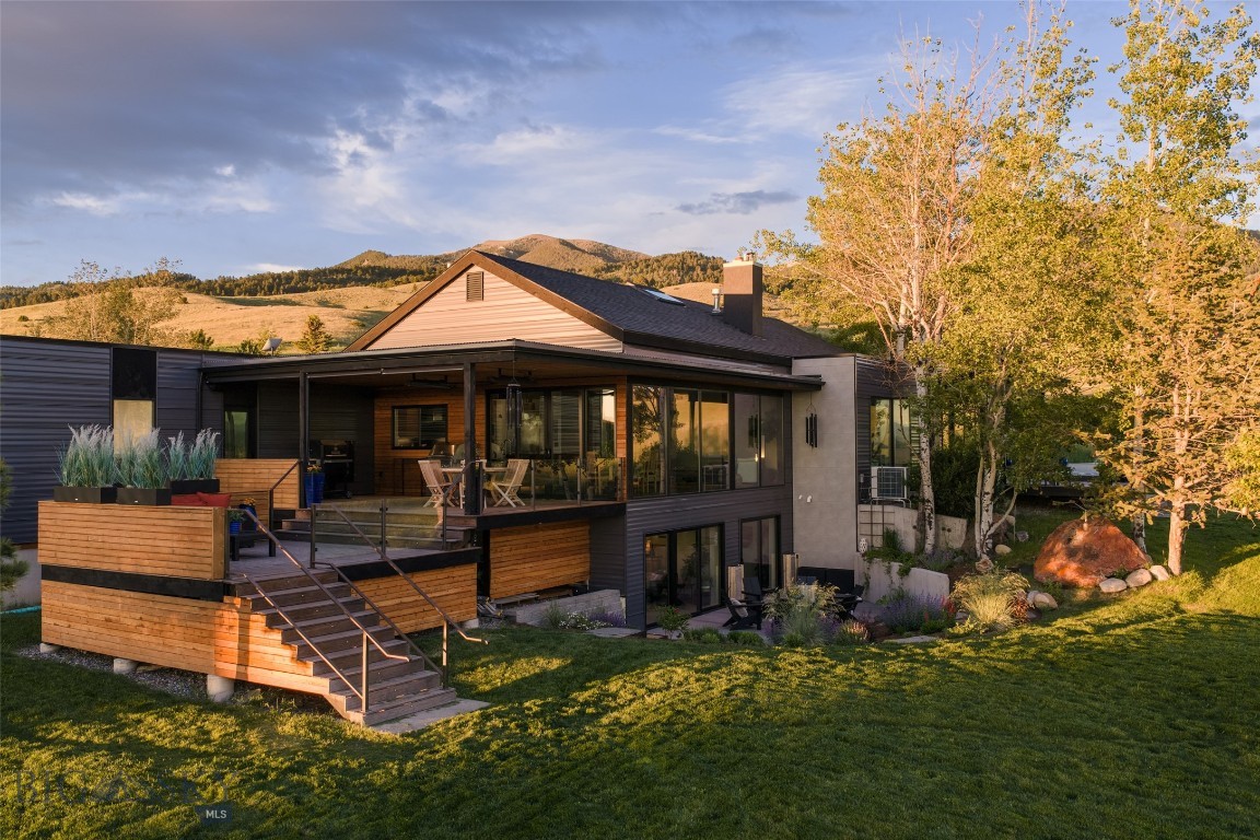 2375 Whitetail Road
