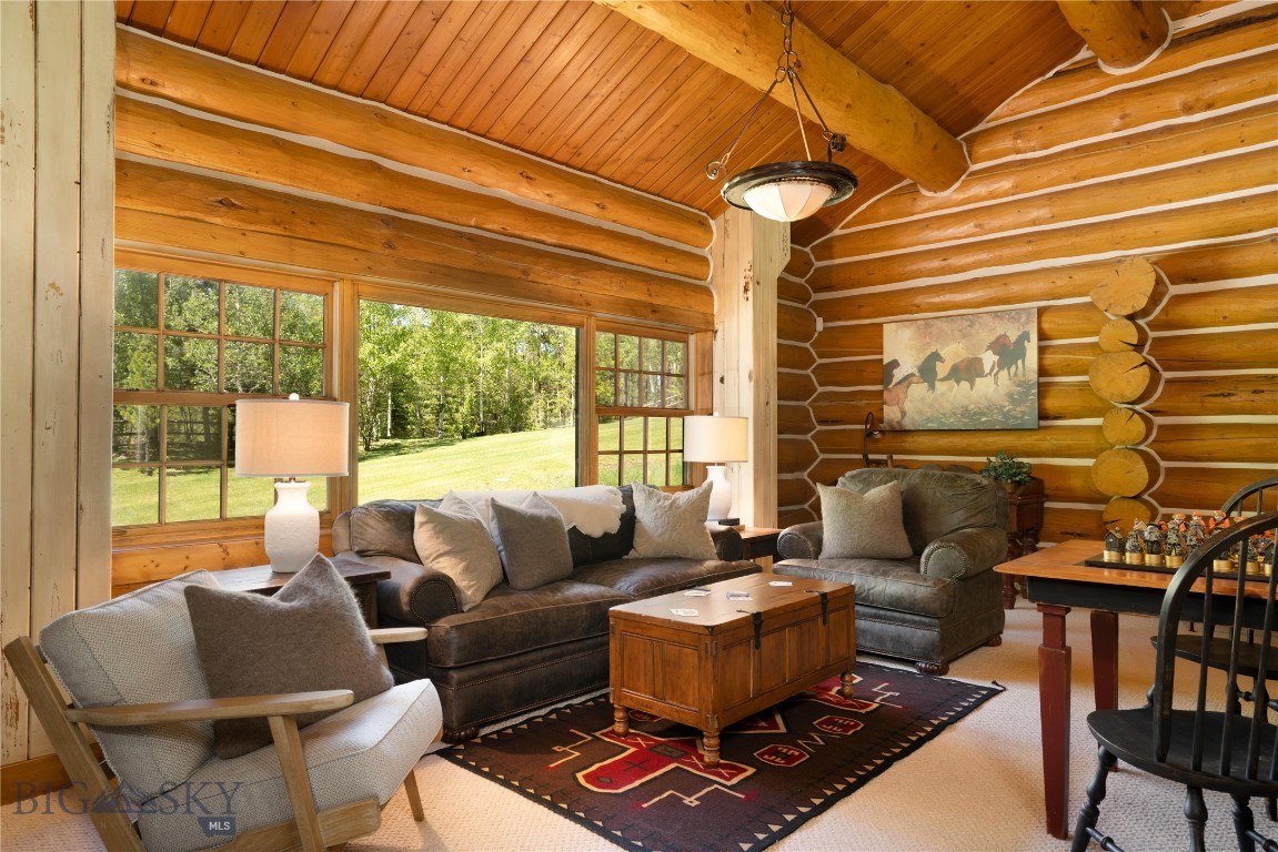 7016 Goose Creek Road