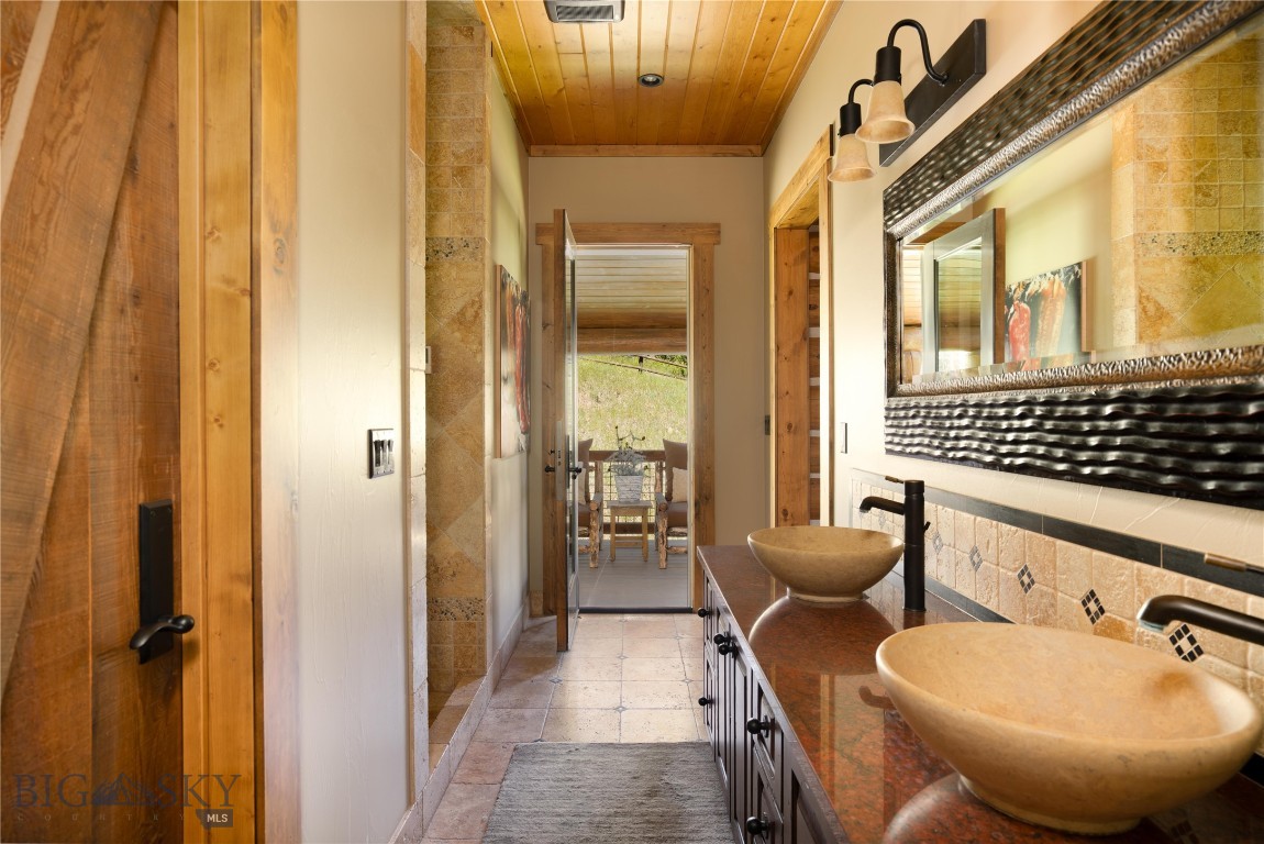 7016 Goose Creek Road